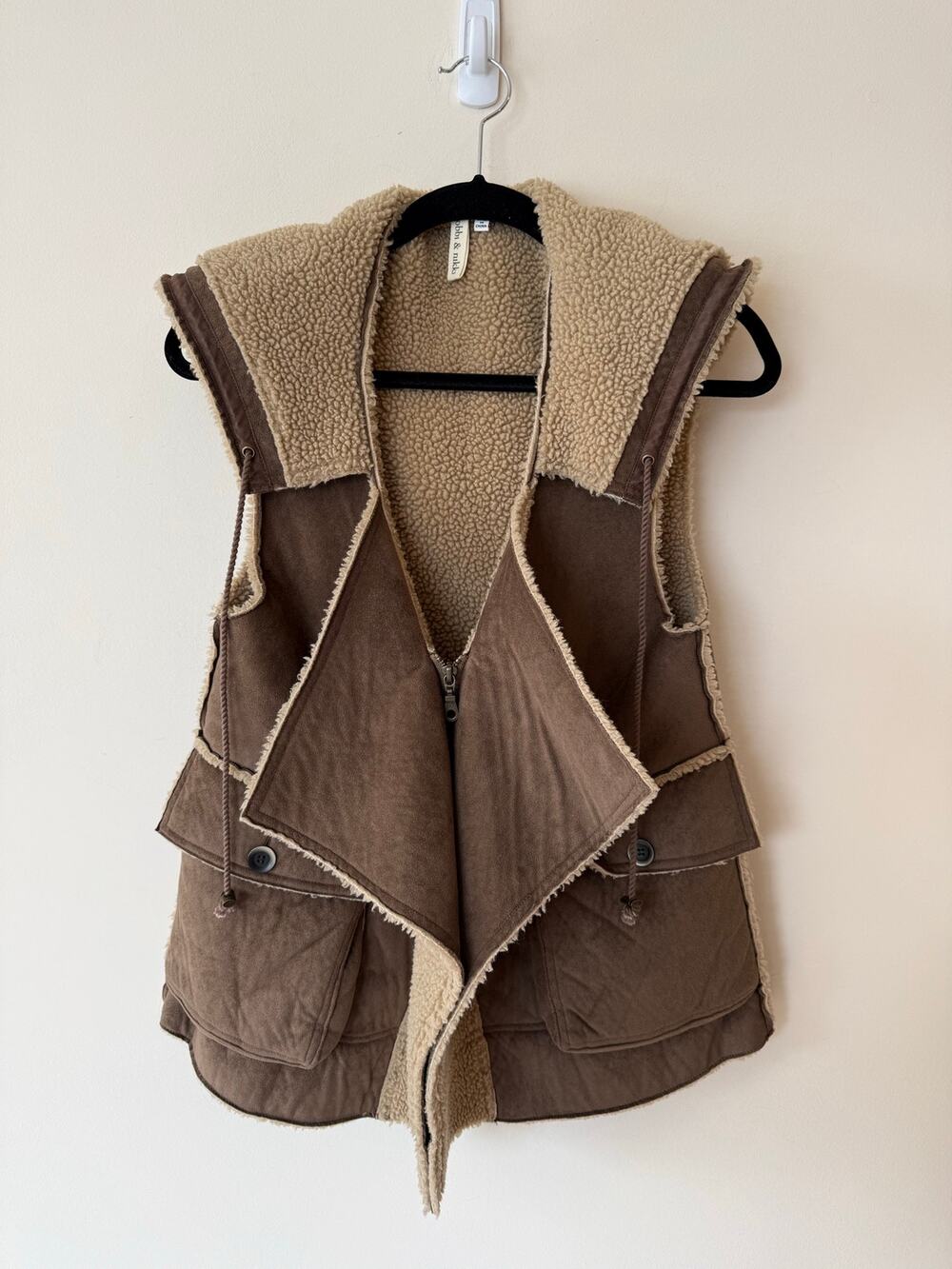 Robbi & Nikko Hooded Vest Women's Medium Brown Faux Suede Sherpa Sleeveless
